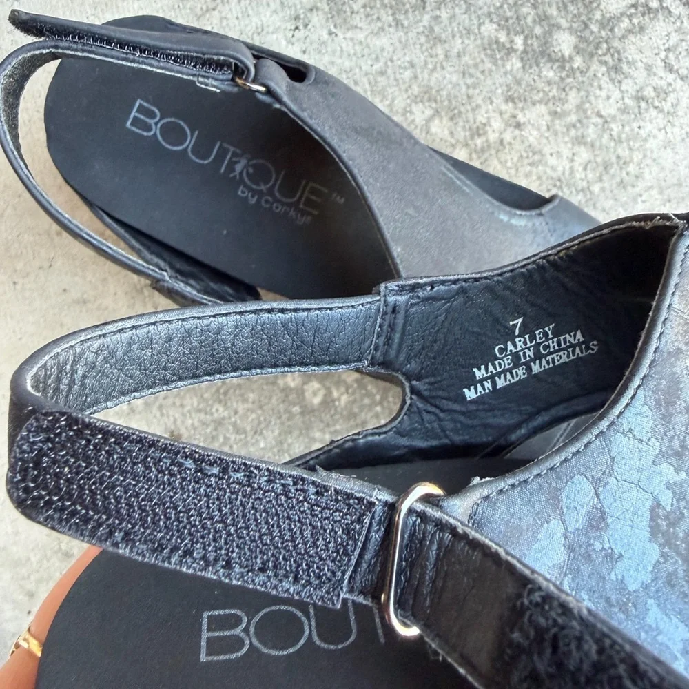 Corkys‎ Carley Black Wedge Sandals Sz-7. V